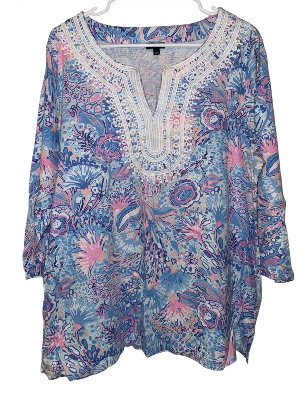 💎💎Talbots Blue & Pink Floral Embroidered V-Neck Tunic Top💎💎